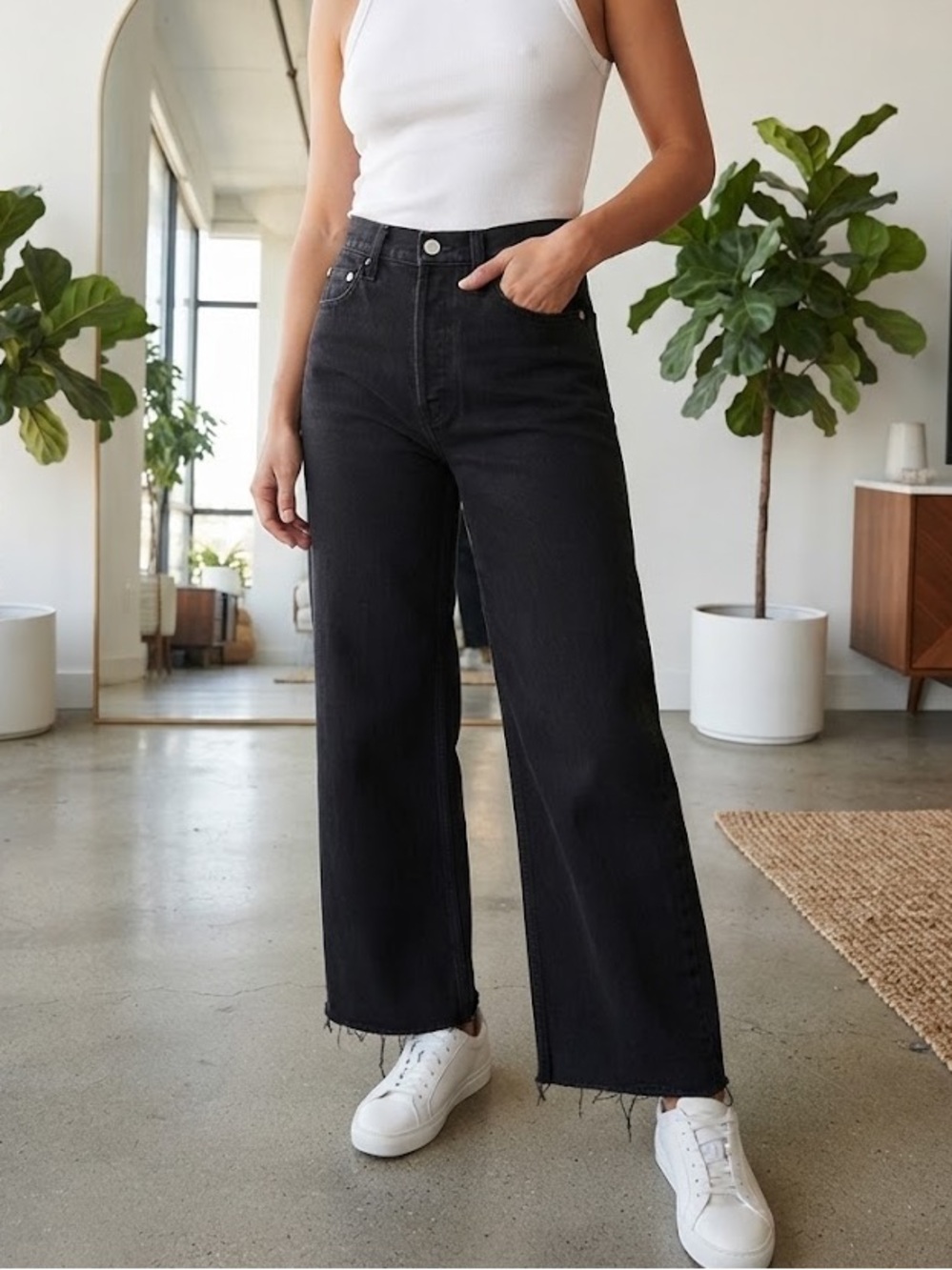 Levi's High-Rise Loose Ample Wide Leg Jeans - #323